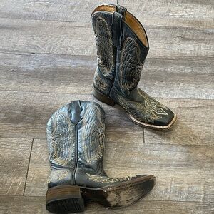 Corral Cross & Angel Wing Embroidered Leather Western Cowgirl Boots